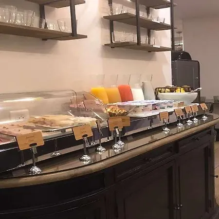 Apolonia Montmartre, Sure Collection By Bw Paris