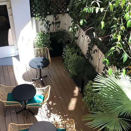 Apolonia Montmartre, Sure Collection By Bw Otel